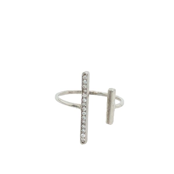 18ct White Gold T- Ring Set With 0.20ct G VS Diamonds