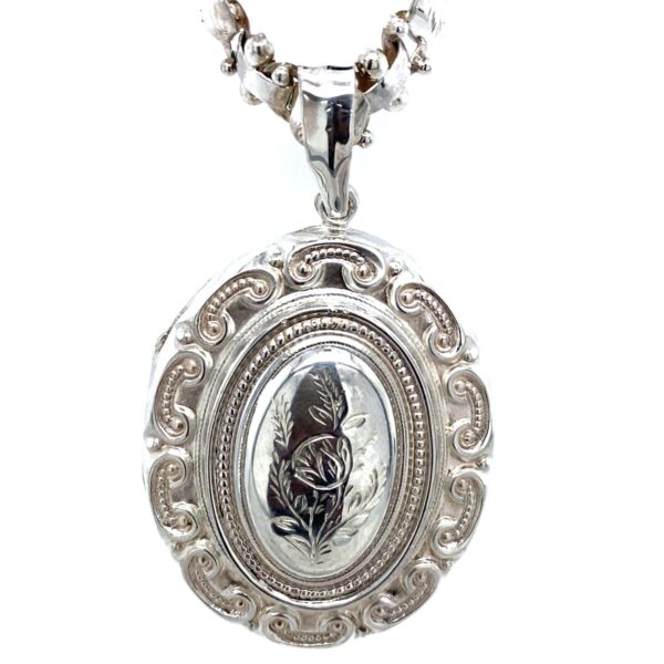Victoria Style Oval Hand Engraved Locket on 16'' Fancy Link Chain