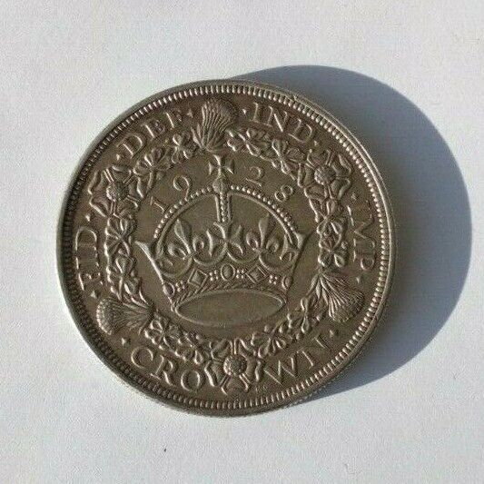 George V Silver Wreath Crown from 1928, High Grade, Good Detail