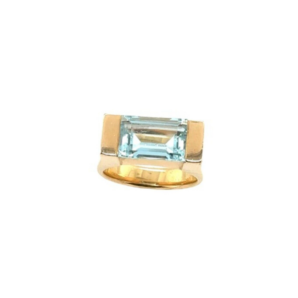 18ct Rose Gold Ring, Set With Emerald Shape Aquamarine