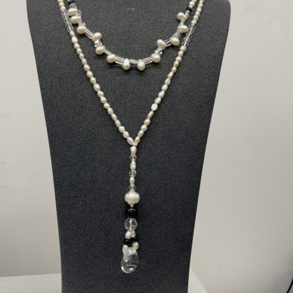 Vintage Pearl Necklace With Black Onyx and Polished Cristal