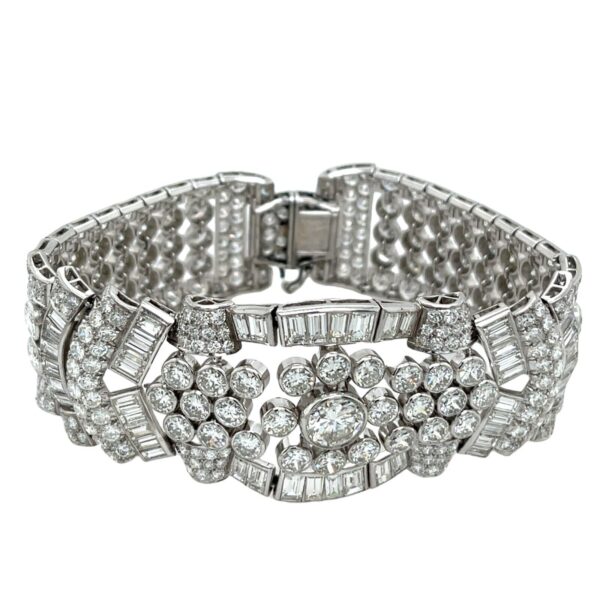 Art Deco Diamond Bracelet 31.40ct Set In Platinum