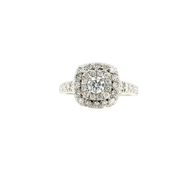 18ct White Gold Cluster Diamond Ring Set With 0.80ct Round Cut Diamonds