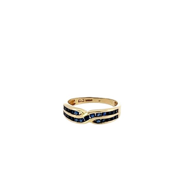 9ct Yellow Gold Ring Set with Sapphires