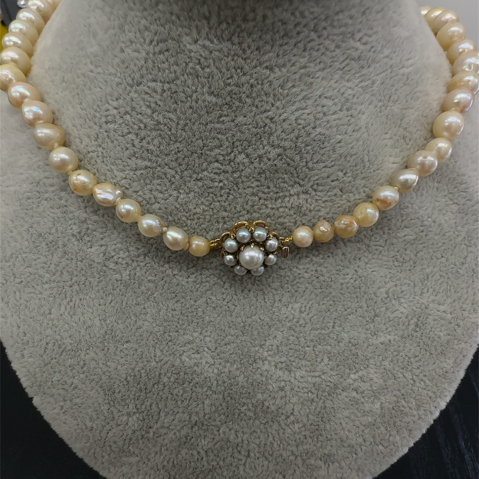 Graduated Cultured Pearl Necklace, With 9ct Gold Clasp