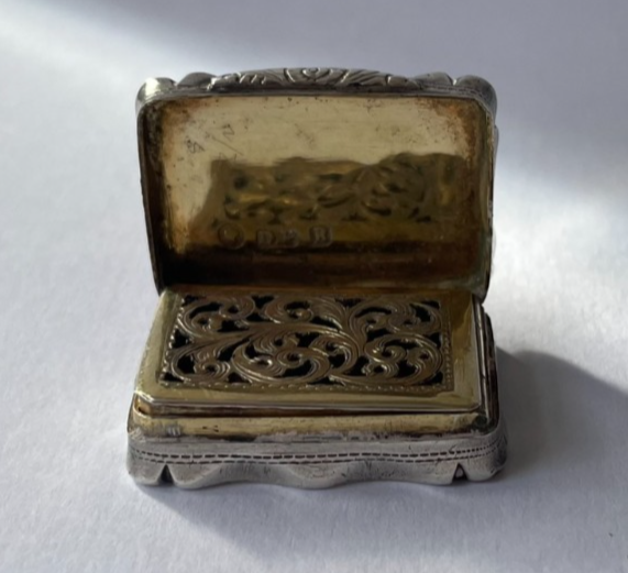 Victorian Sterling Silver Vinaigrette by David Pettifer from 1850